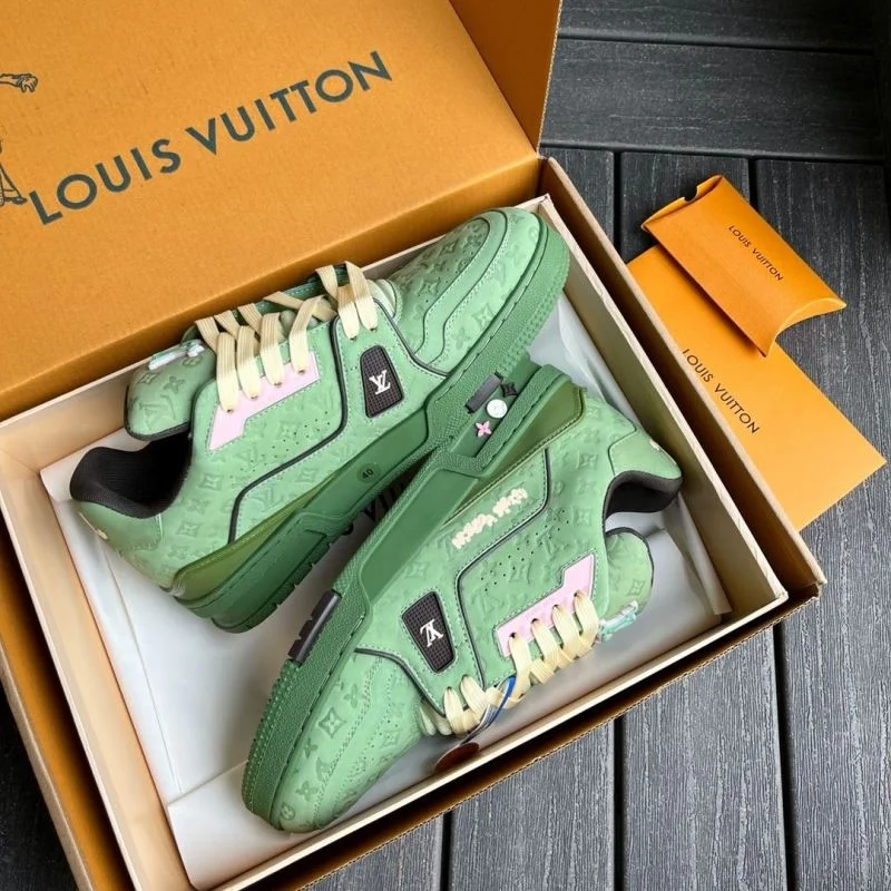 Effortless Louis Vuitton Trainer Sneaker 30938