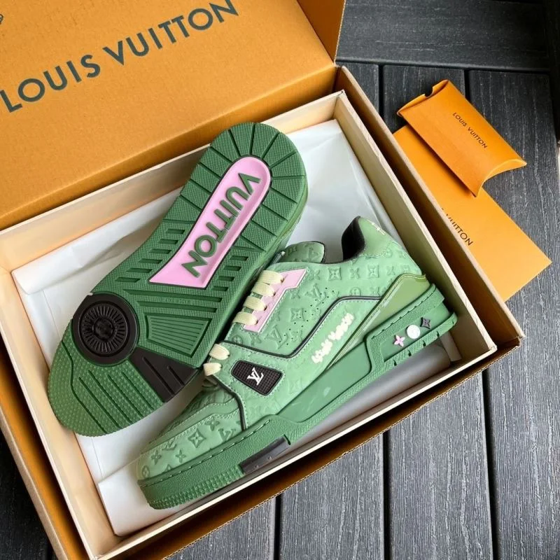 Effortless Louis Vuitton Trainer Sneaker 30938