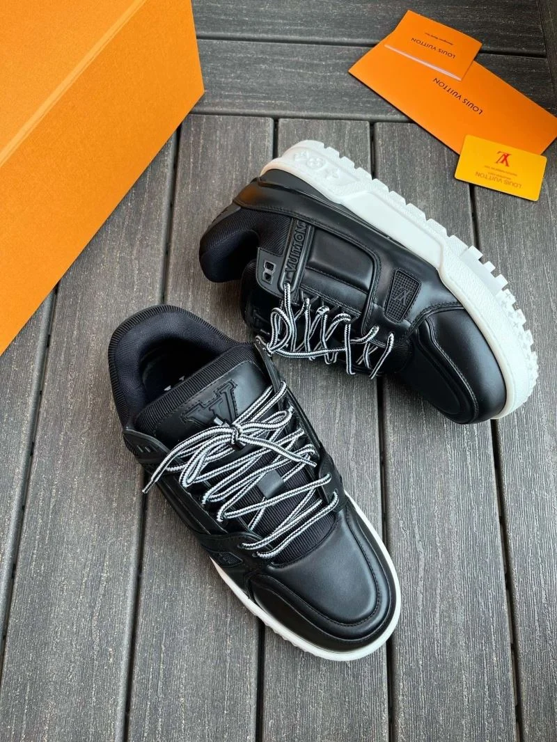 Premium Louis Vuitton Trainer Sneaker 30941