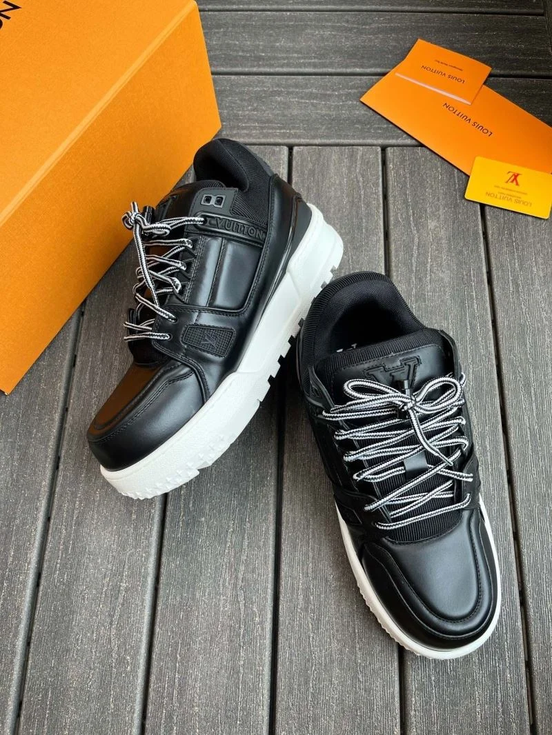 Premium Louis Vuitton Trainer Sneaker 30941