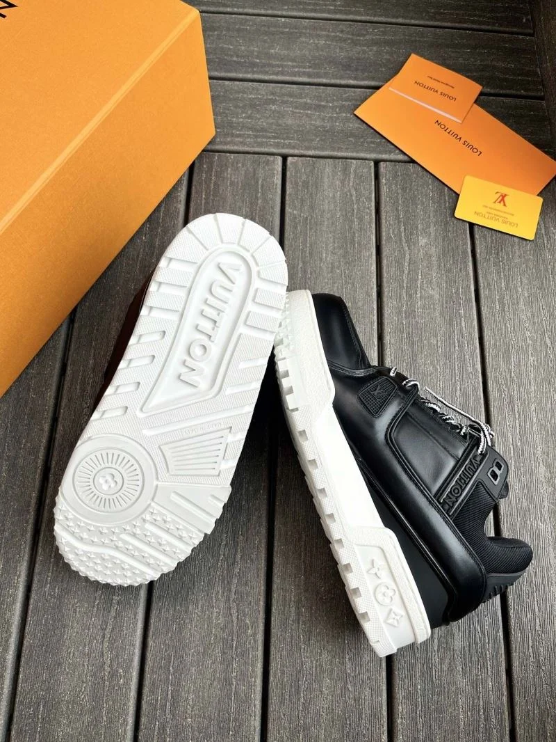 Premium Louis Vuitton Trainer Sneaker 30941