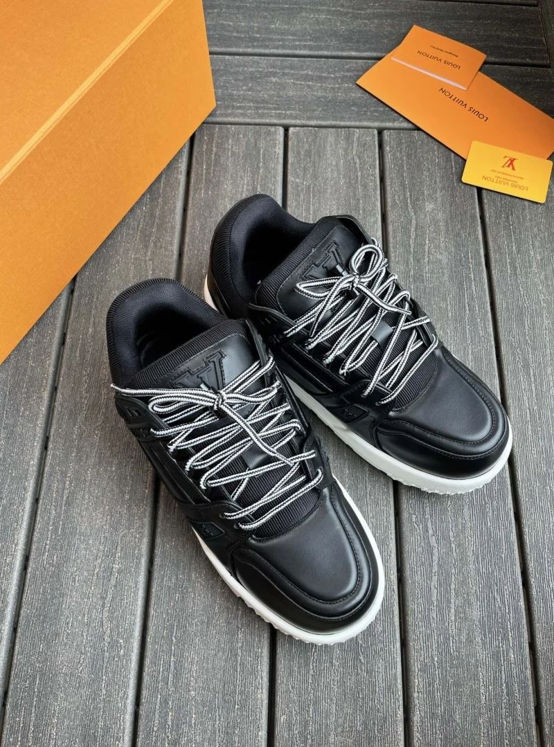 Premium Louis Vuitton Trainer Sneaker 30941