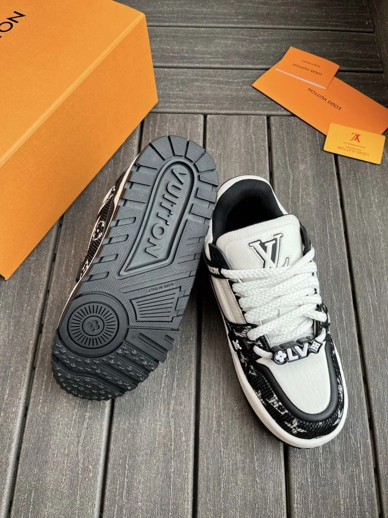 Popular Louis Vuitton Trainer Sneaker 30916