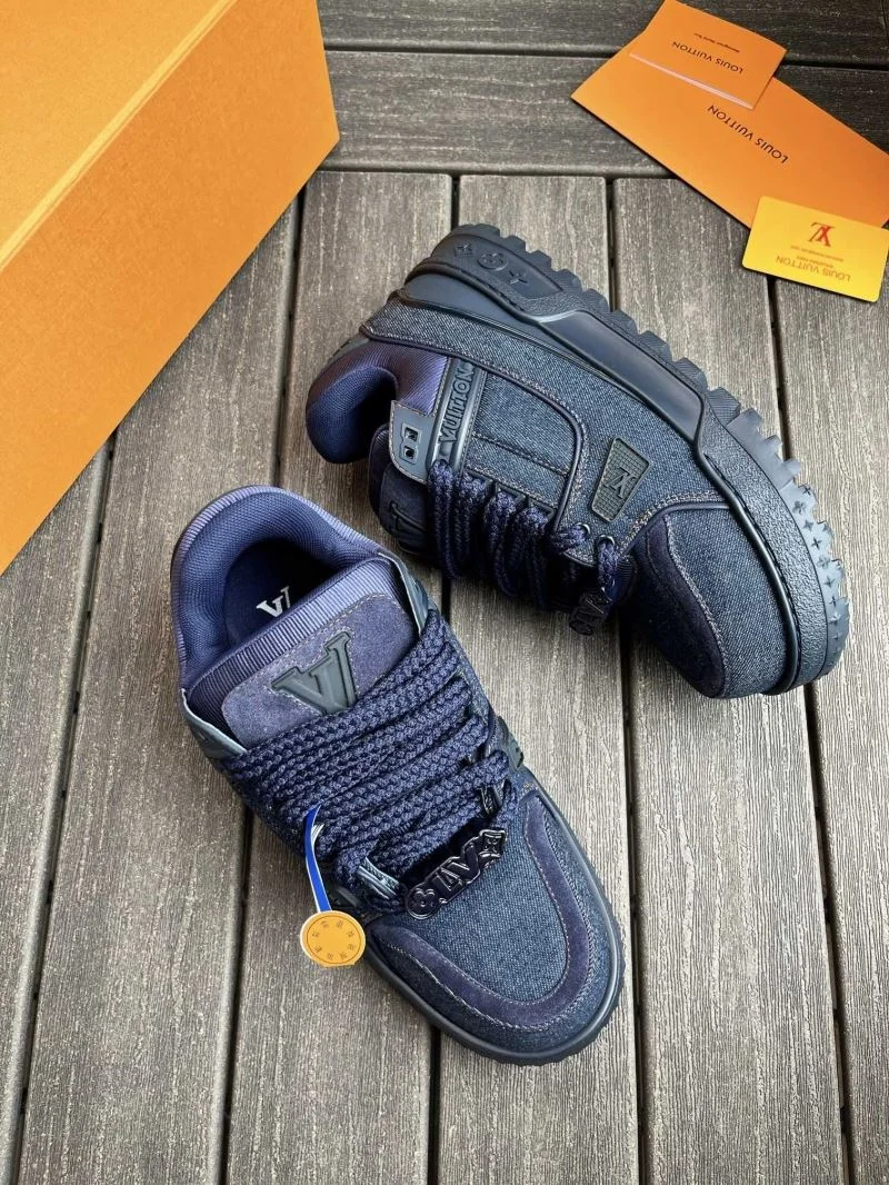 Louis Vuitton Trainer Sneaker HighQuality 30923