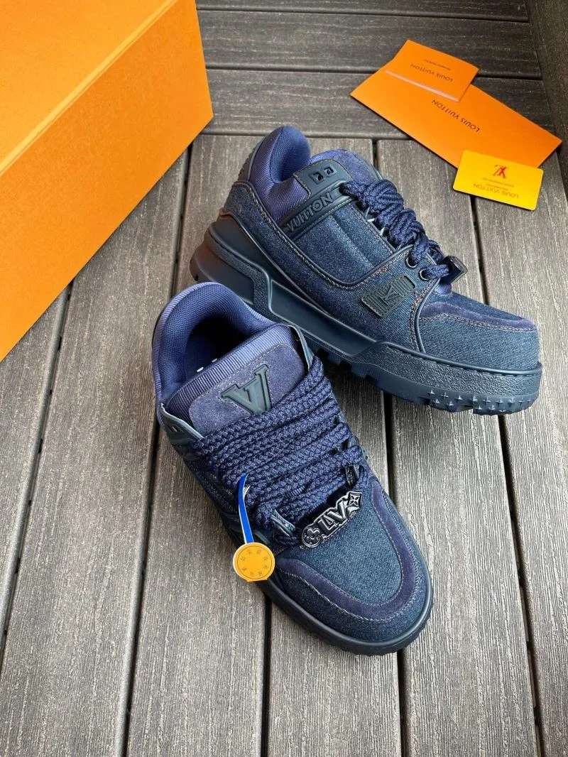 Louis Vuitton Trainer Sneaker HighQuality 30923
