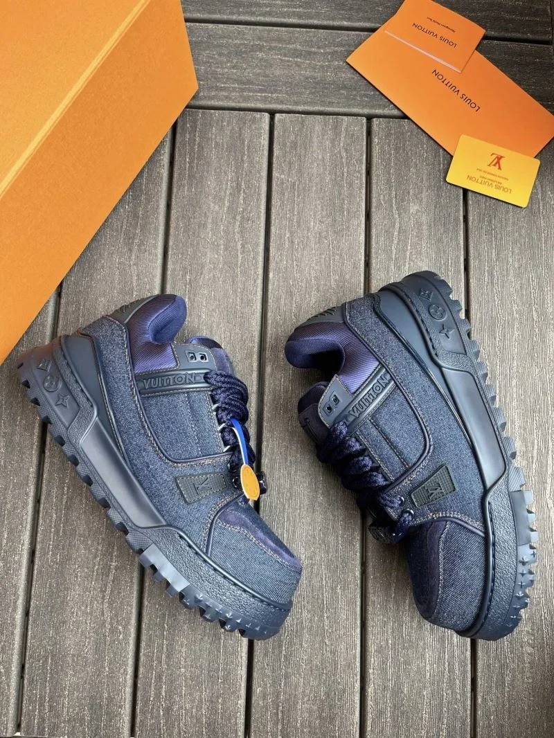 Louis Vuitton Trainer Sneaker HighQuality 30923
