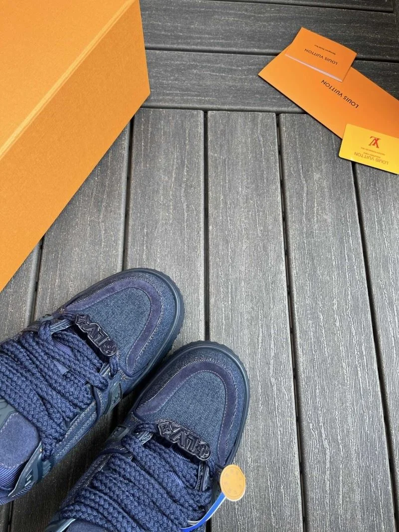 Louis Vuitton Trainer Sneaker HighQuality 30923
