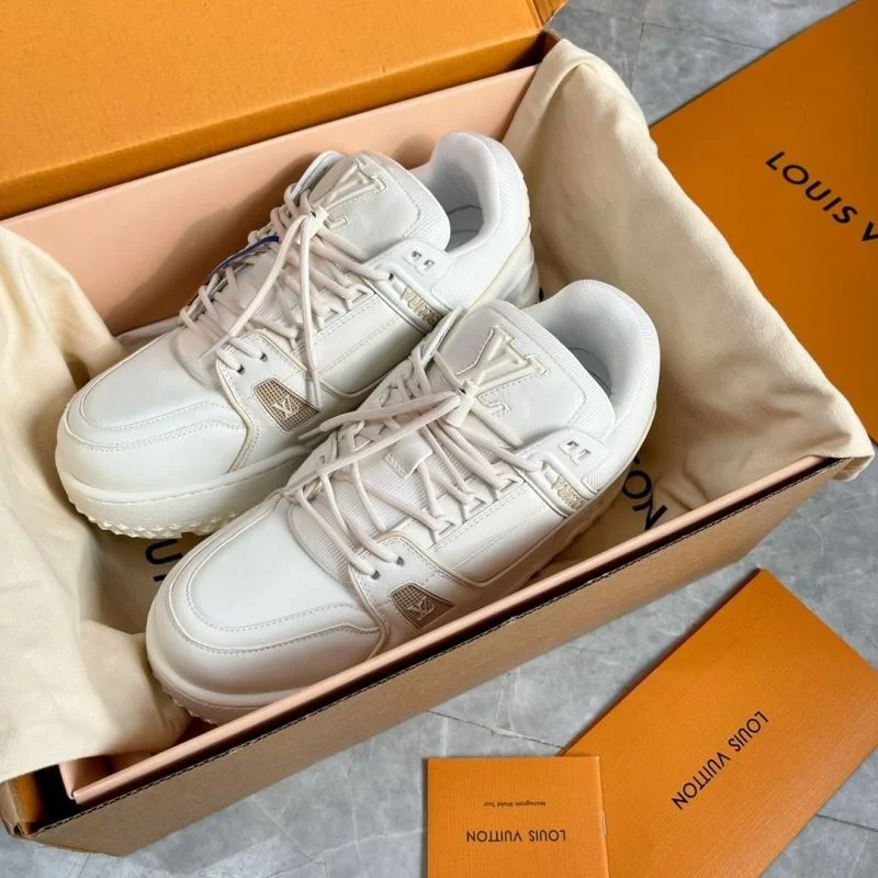 Comfortable Louis Vuitton Trainer Sneaker 30925