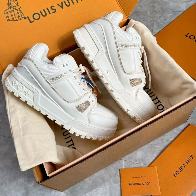 Comfortable Louis Vuitton Trainer Sneaker 30925