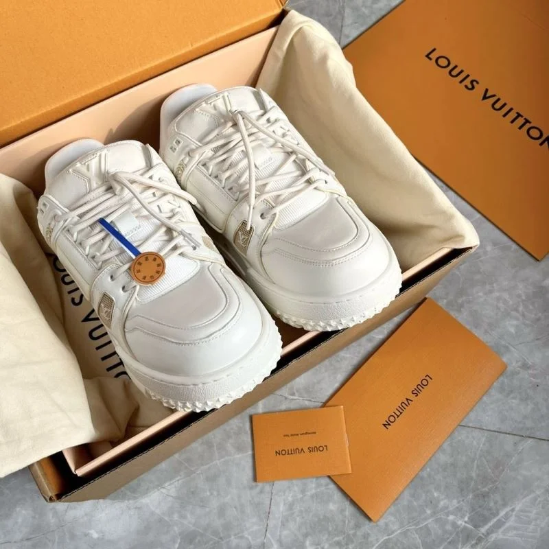 Comfortable Louis Vuitton Trainer Sneaker 30925
