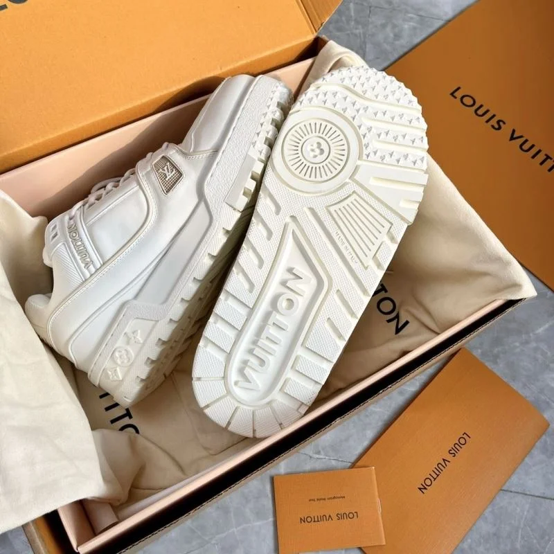 Comfortable Louis Vuitton Trainer Sneaker 30925