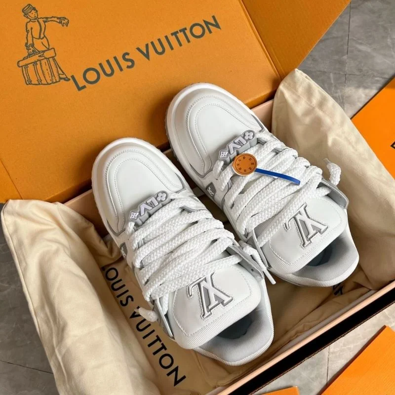 Louis Vuitton Trainer Sneaker Resilient 30939