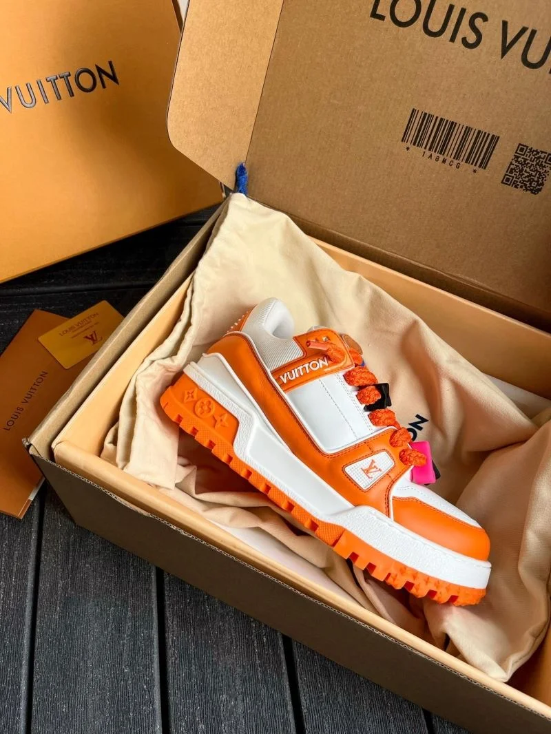 EyeCatching Louis Vuitton Trainer Sneaker 30919