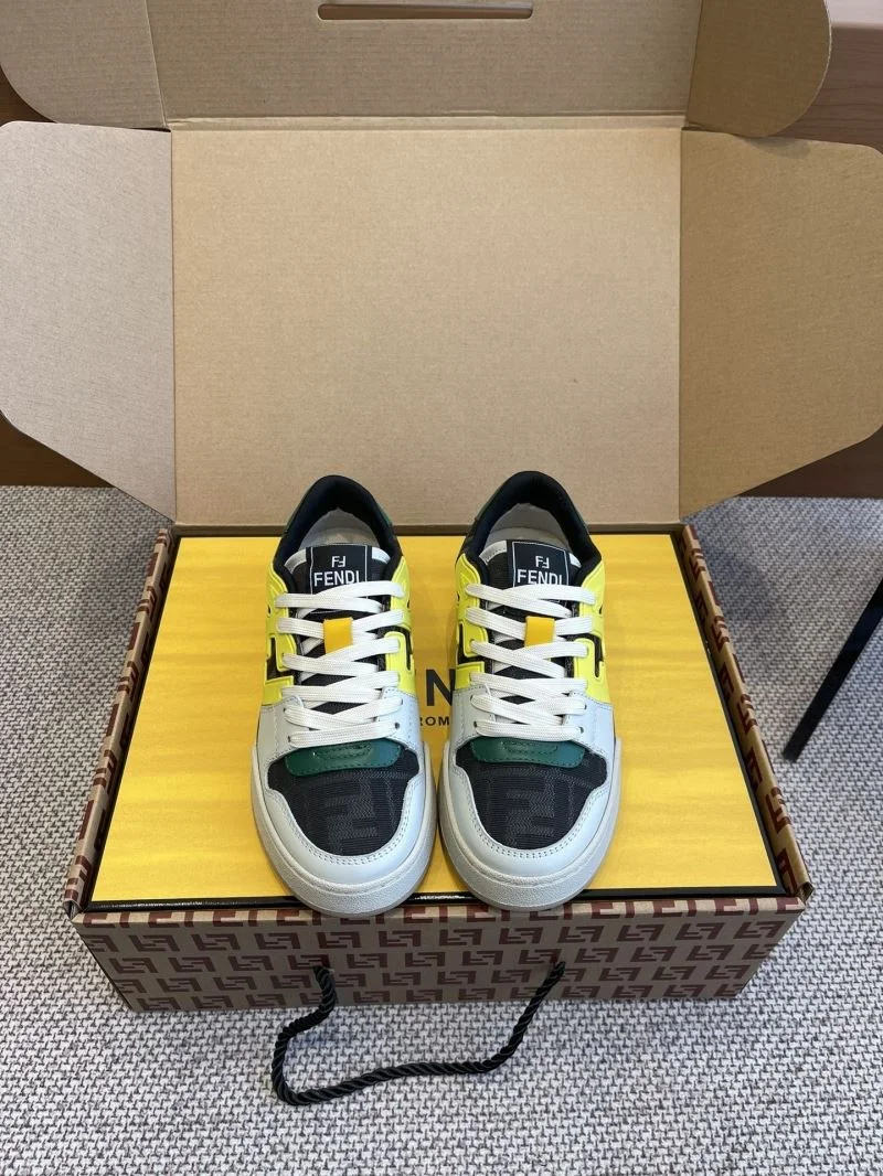 Stretchable Louis Vuitton Trainer Sneaker 30928