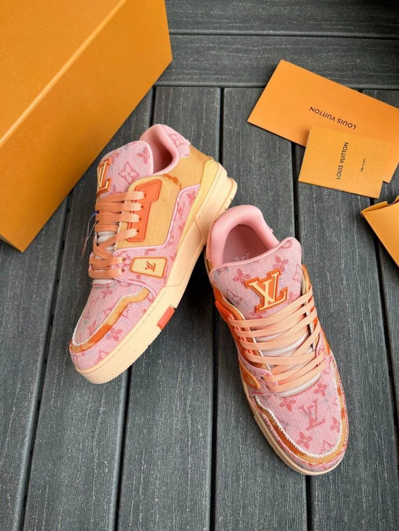 Louis Vuitton Trainer Sneaker Durable 30901