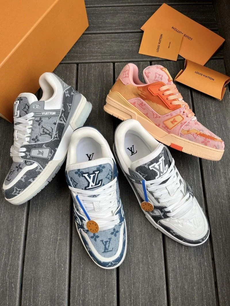 Refined Louis Vuitton Trainer Sneaker 30892