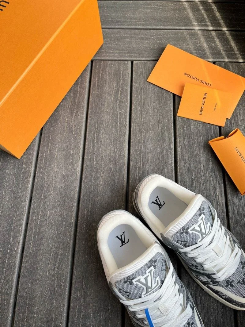 Louis Vuitton Trainer Sneaker FastDry 30900