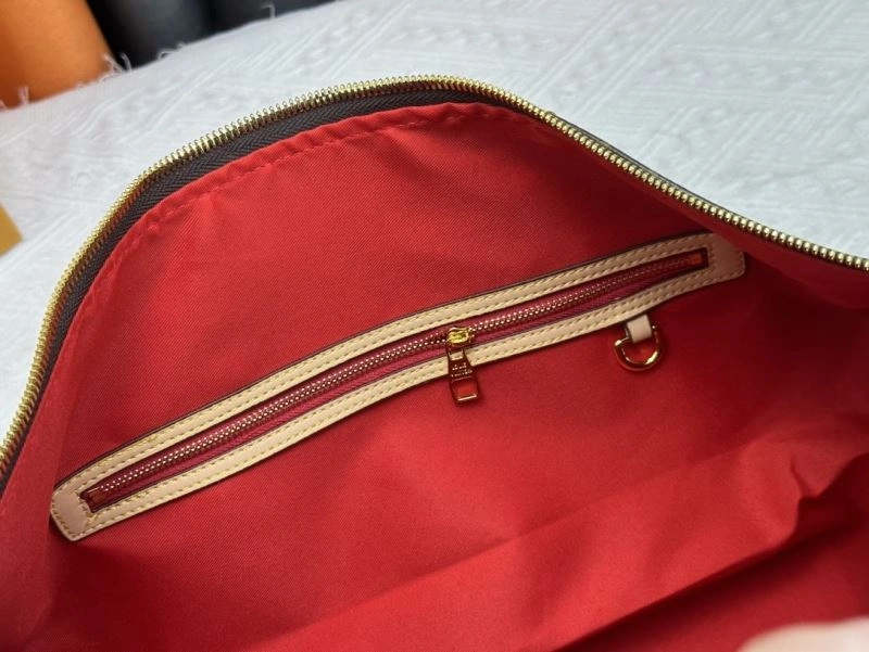 FreshLook Louis Vuitton Travel Bags 80308