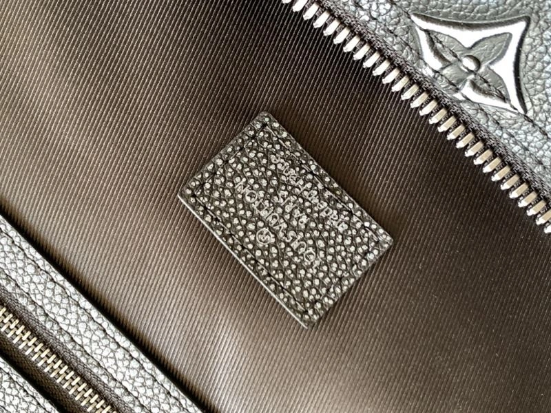 Flexible Louis Vuitton Travel Bags 94172