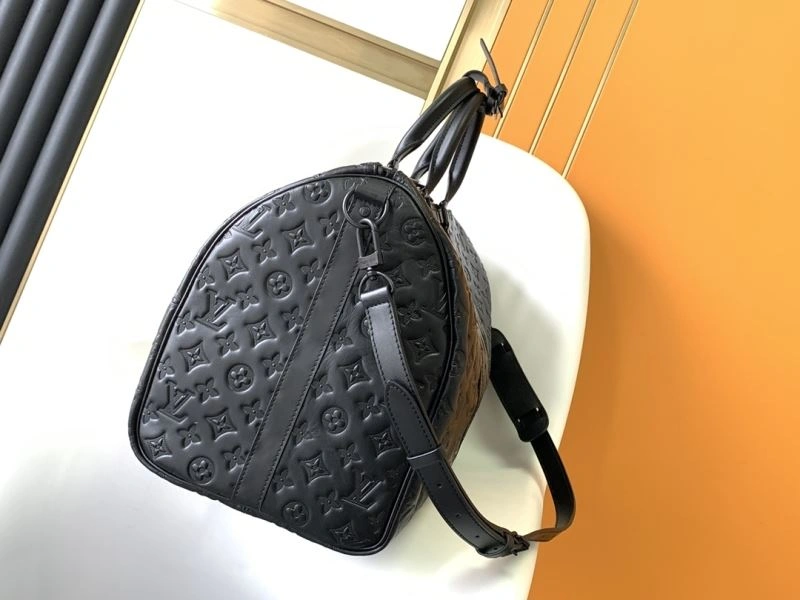 WaterResistant Louis Vuitton Travel Bags 94126