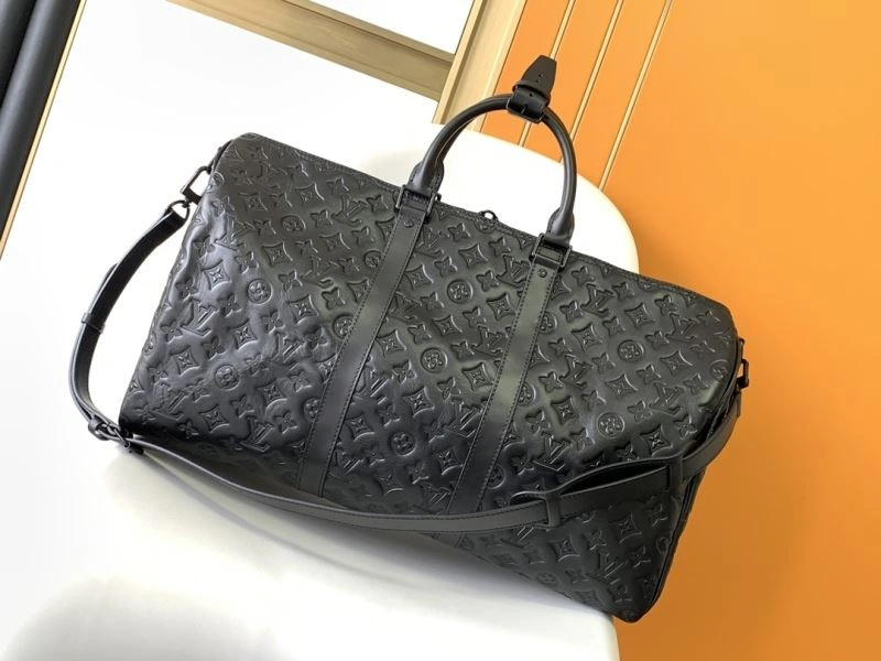WaterResistant Louis Vuitton Travel Bags 94126