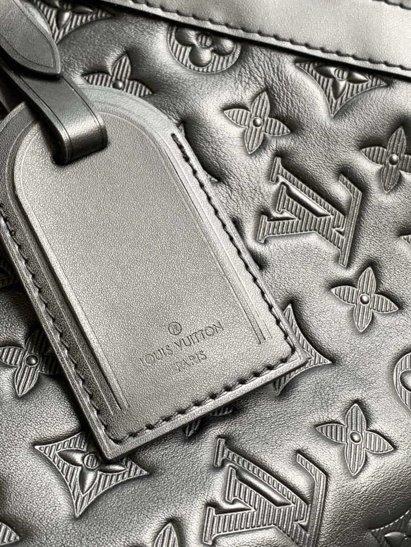 WaterResistant Louis Vuitton Travel Bags 94126