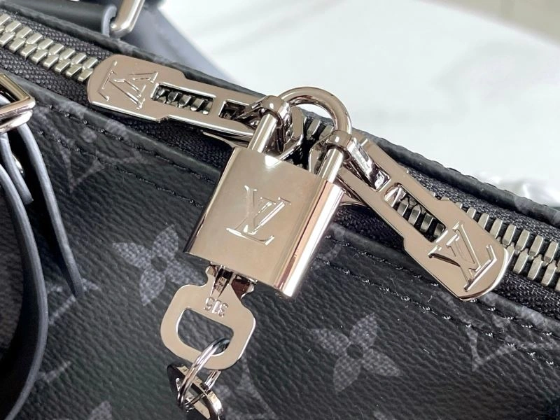 Minimalist Louis Vuitton Travel Bags 93897