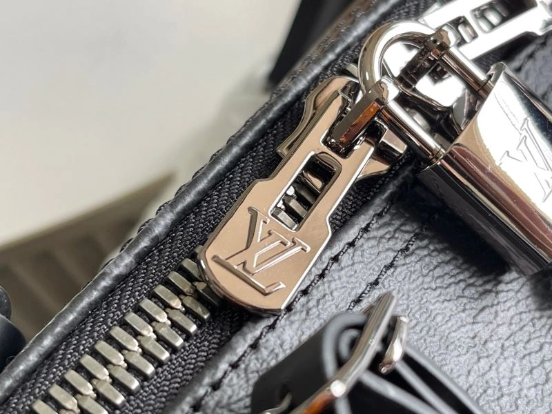 Minimalist Louis Vuitton Travel Bags 93897