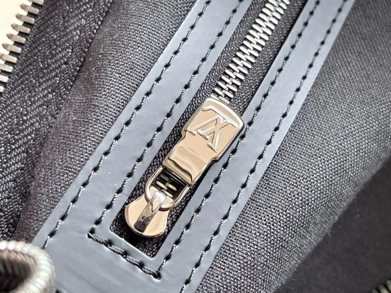 Minimalist Louis Vuitton Travel Bags 93897
