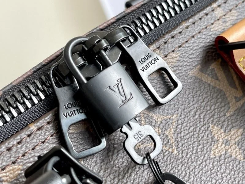 TechFriendly Louis Vuitton Travel Bags 42235