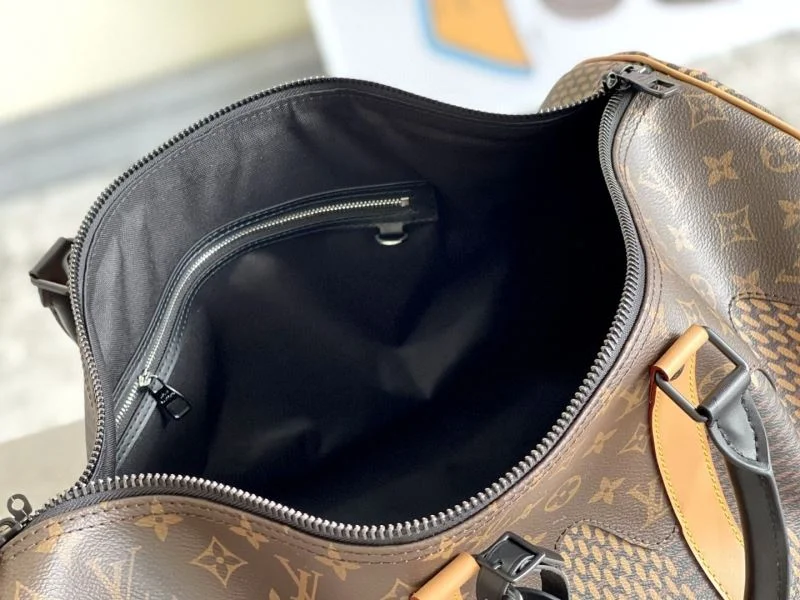 TechFriendly Louis Vuitton Travel Bags 42235