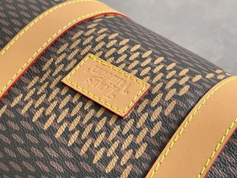 TechFriendly Louis Vuitton Travel Bags 42235