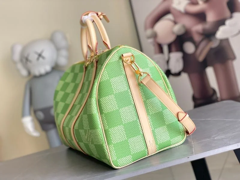 Soft Louis Vuitton Travel Bags 42222