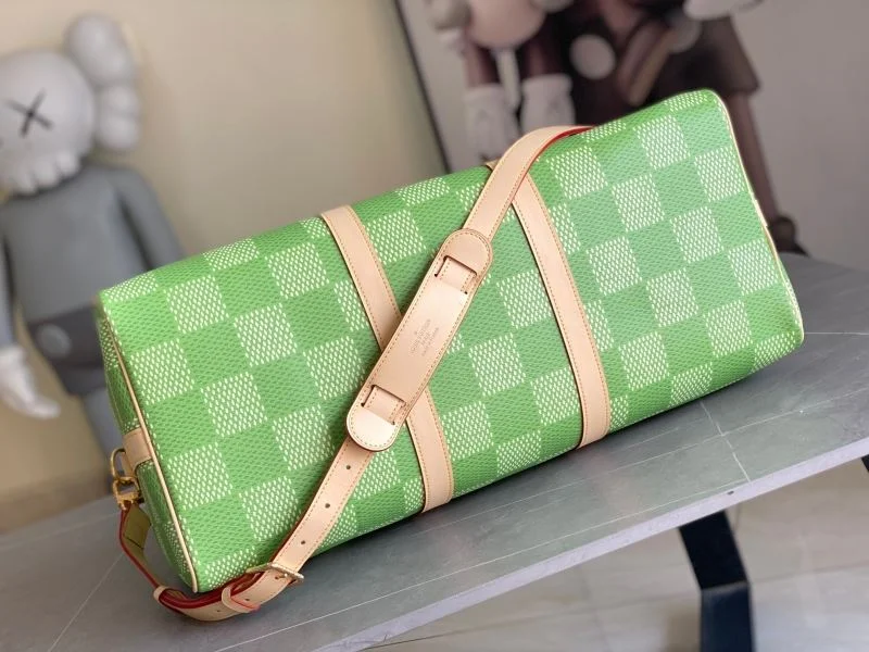 Soft Louis Vuitton Travel Bags 42222
