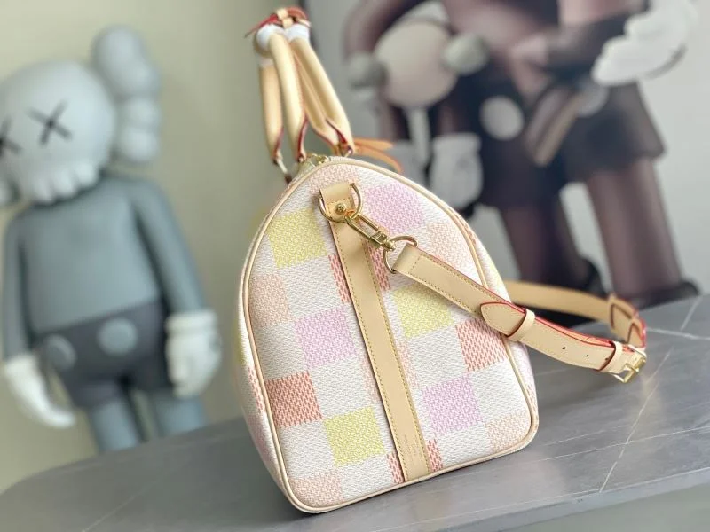 Flexible Louis Vuitton Travel Bags 42270