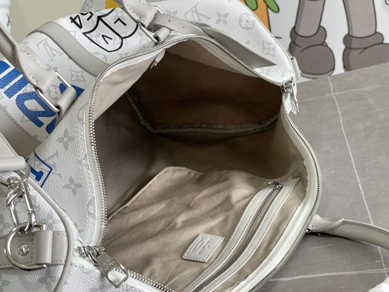 Packable Louis Vuitton Travel Bags 42306