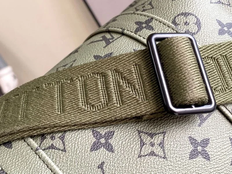 Louis Vuitton Travel Bags Supportive 42244