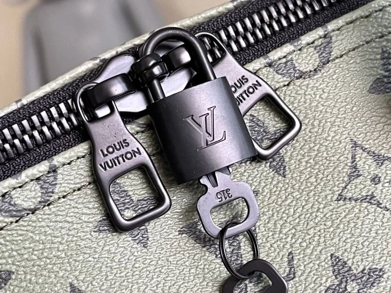 Louis Vuitton Travel Bags Lightweight 42209