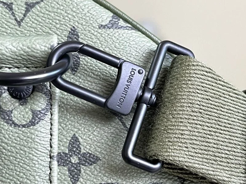Louis Vuitton Travel Bags Lightweight 42209