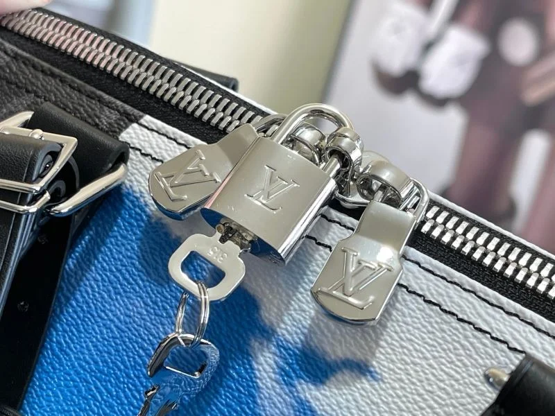Contemporary Louis Vuitton Travel Bags 42206