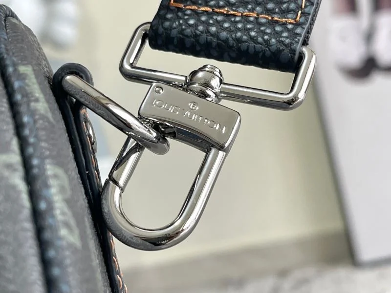Louis Vuitton Travel Bags FlexibleFit 42202