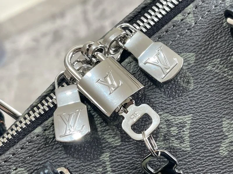 Louis Vuitton Travel Bags FlexibleFit 42202
