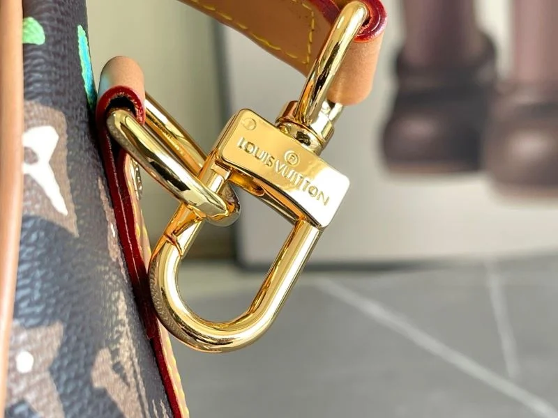 Louis Vuitton Travel Bags FreshLook 42191