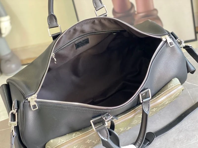 Louis Vuitton Travel Bags TechFriendly 42190