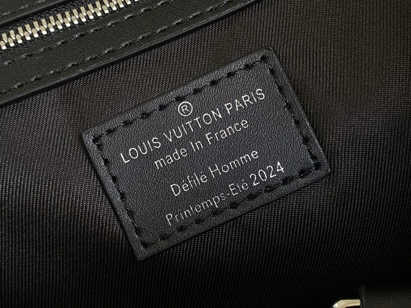 Louis Vuitton Travel Bags TechFriendly 42190