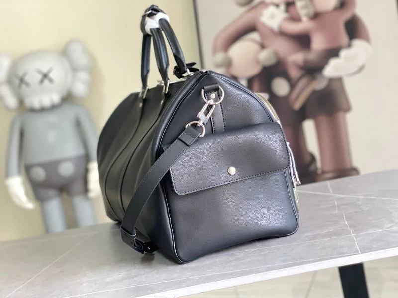 Louis Vuitton Travel Bags TechFriendly 42190