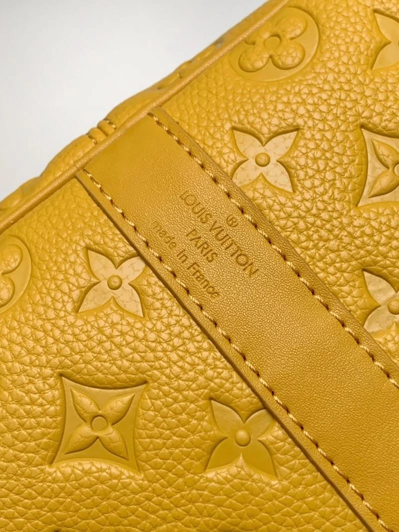 Comfortable Louis Vuitton Travel Bags 42223