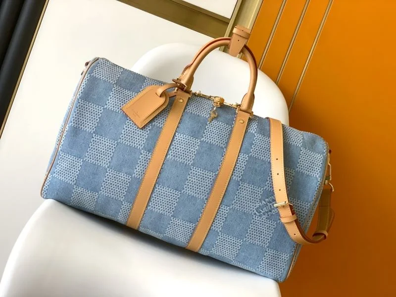 EyeCatching Louis Vuitton Travel Bags 42178