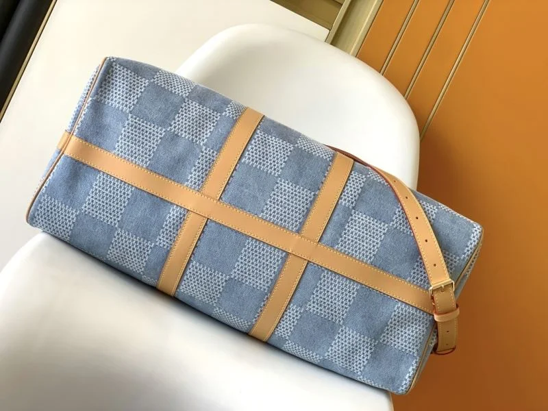 EyeCatching Louis Vuitton Travel Bags 42178