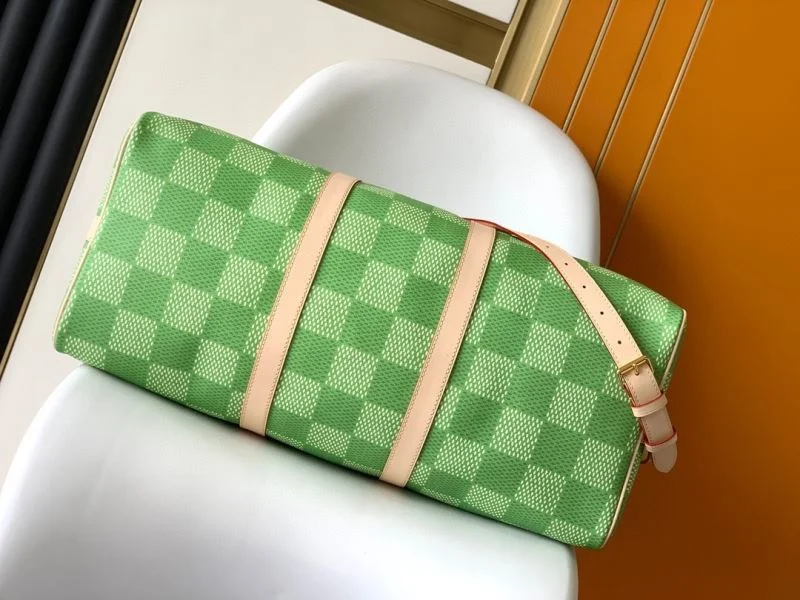 Louis Vuitton Travel Bags Elegant 37608
